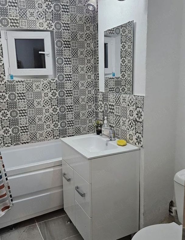 De inchiriat apartament 2 camere, Piața Centrală, et. 4, renovat, 450 eur - foto 6