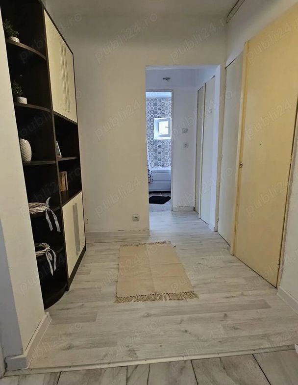 De inchiriat apartament 2 camere, Piața Centrală, et. 4, renovat, 450 eur - foto 7