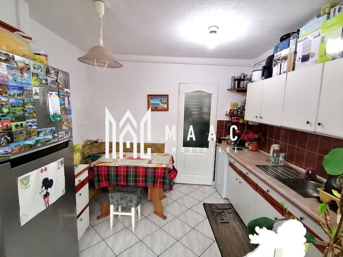 Apartament 3 camere I Decomandat I Zona Vasile Aaron - Imagine principala