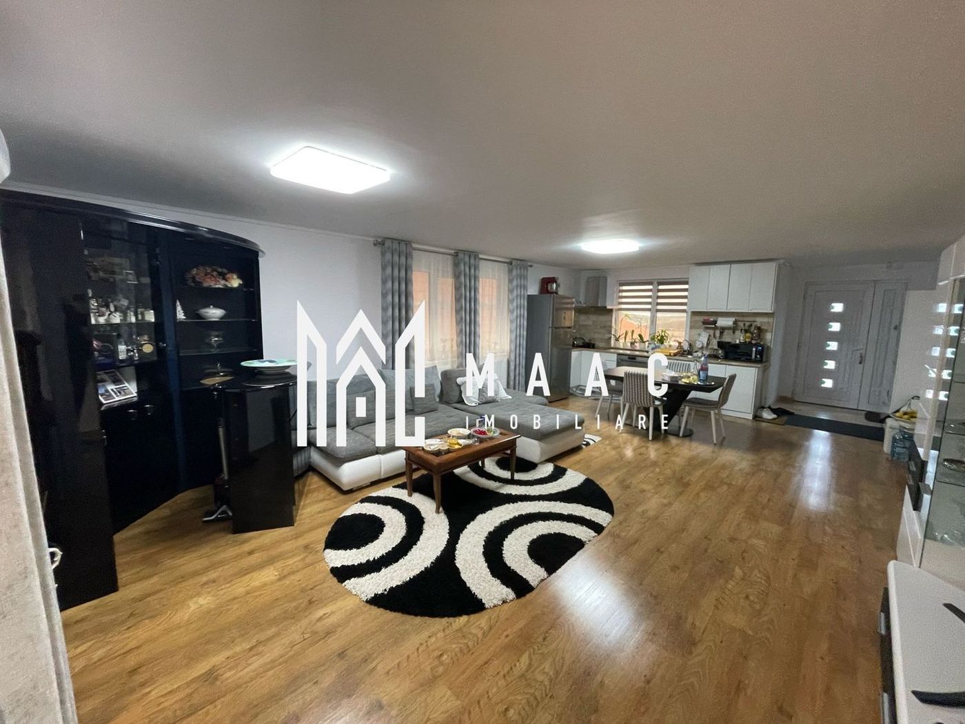 Casă 3 Camere | Curte Generoasă | Priveliște Superbă | Sura Mare - Imagine principala