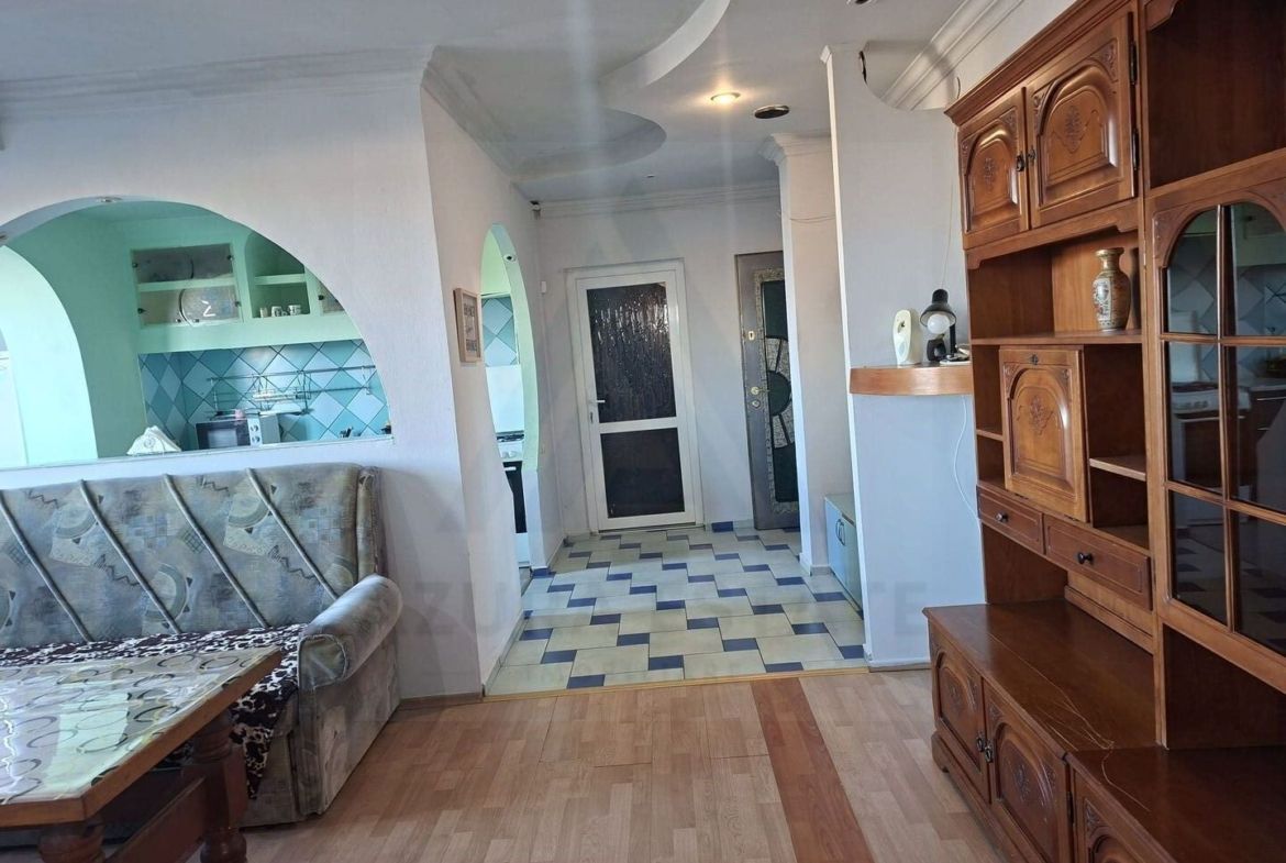 Apartament 3 camere 2 dormitoare 72 mp etaj 2 balcoane zona Terezian - foto 6