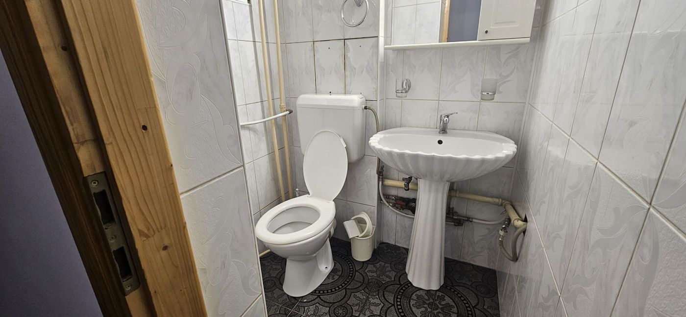 Crangasi apartament 3 camere de inchiriat mobilat si utilat - foto 4