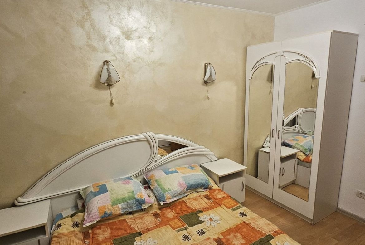 Crangasi apartament 3 camere de inchiriat mobilat si utilat - foto 9
