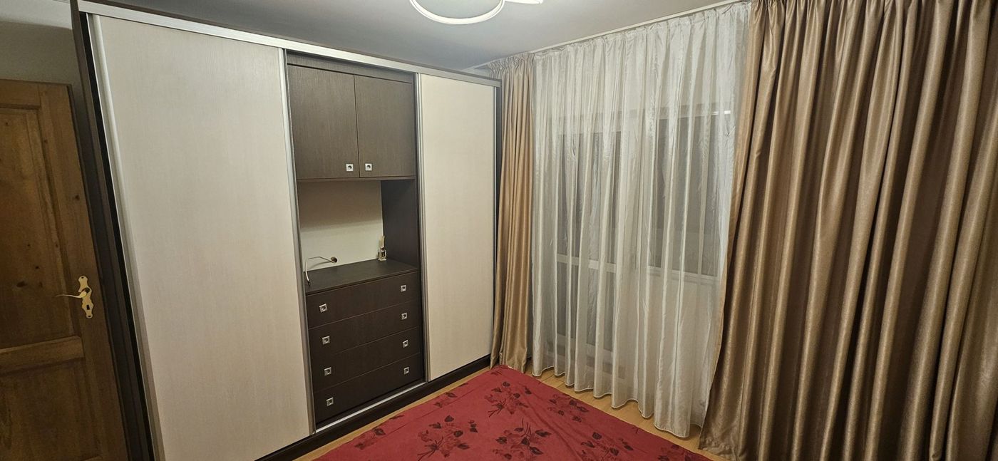 Crangasi apartament 3 camere de inchiriat mobilat si utilat - foto 12