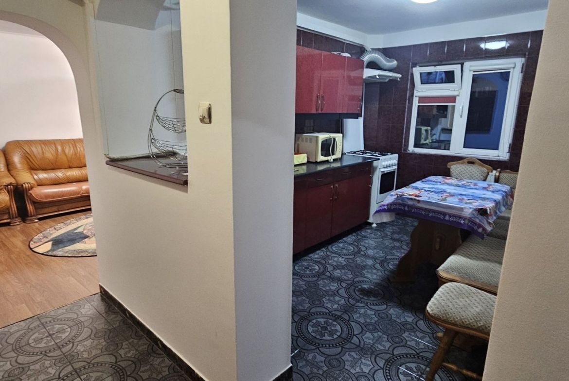 Crangasi apartament 3 camere de inchiriat mobilat si utilat - foto 14