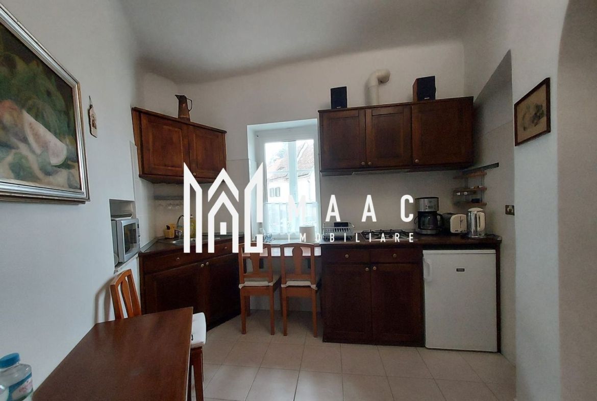 Apartament de vanzare Sibiu 3 camere | Ultracentral | 76 mp, pivniță - foto 7