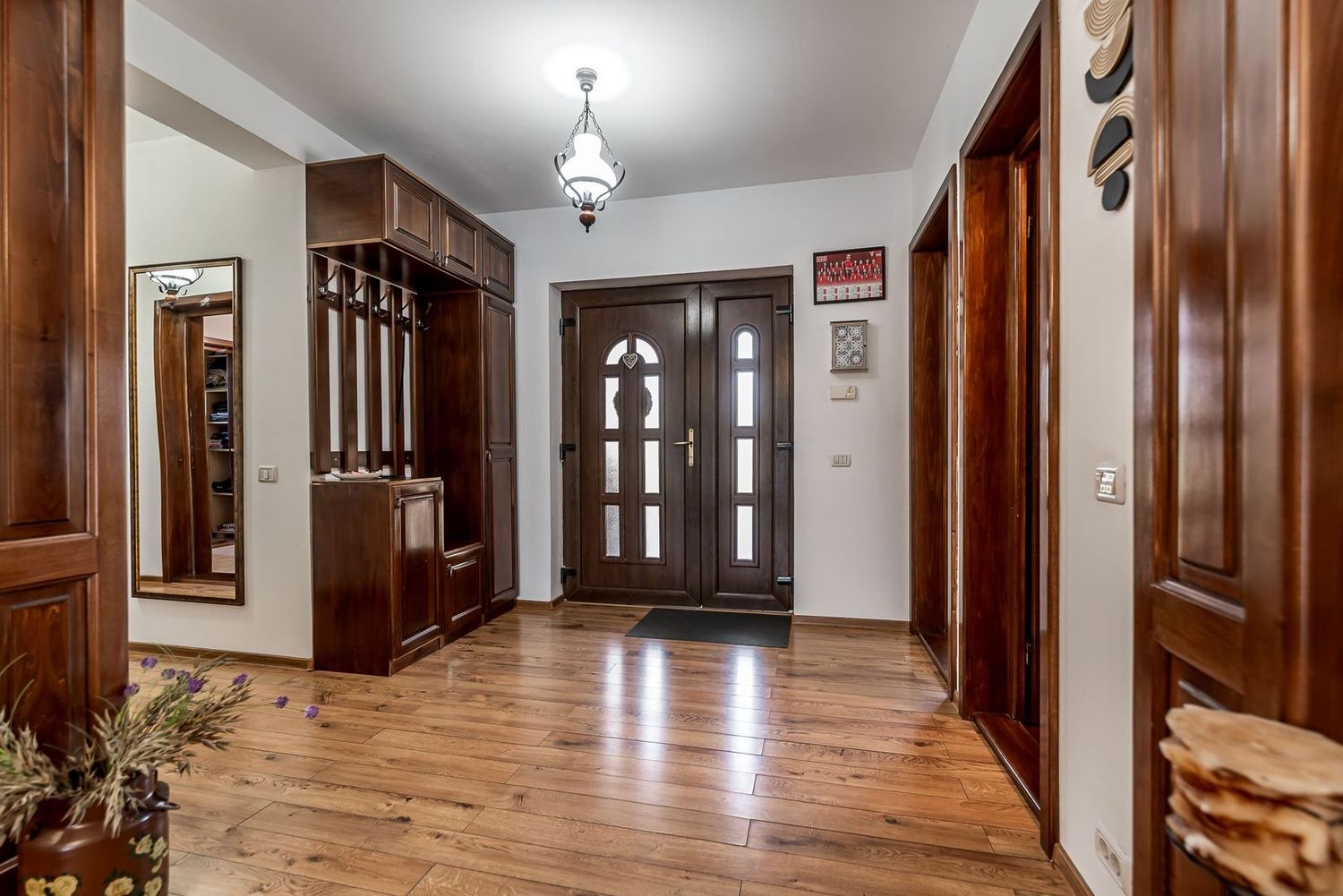 anBn-751 Penthouse 100 mp | 4 camere | Orientare sudică | Loc de parcare inclus
