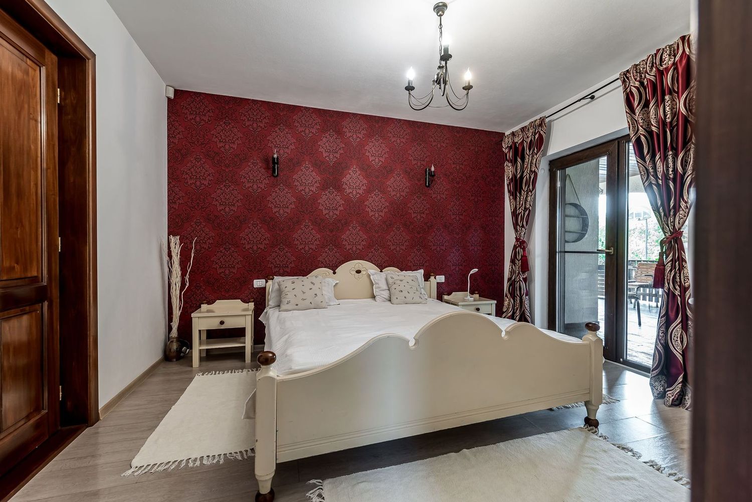 anBn-752 Penthouse 100 mp | 4 camere | Orientare sudică | Loc de parcare inclus