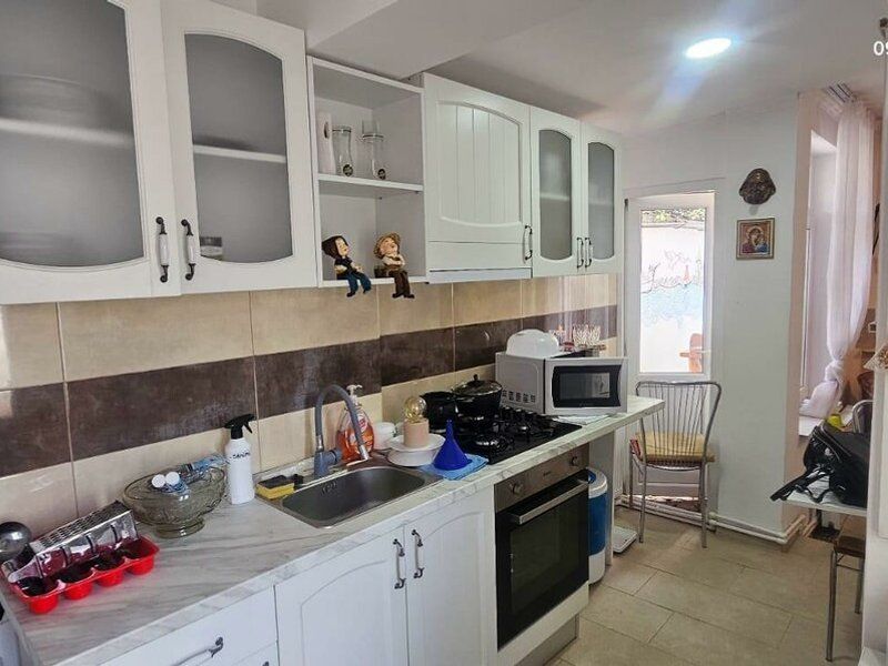 Casă + terasa, 50 mp  - zona centrala - Grădina Publică -58000 euro - foto 4