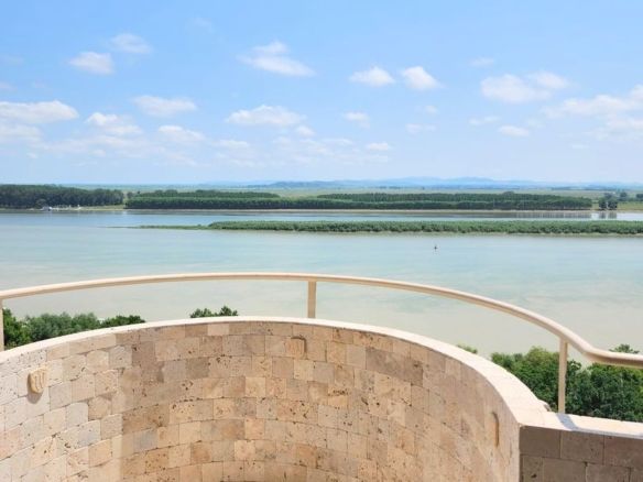 Apartament Premium – Vedere Frontală Dunăre –  Faleza Galati