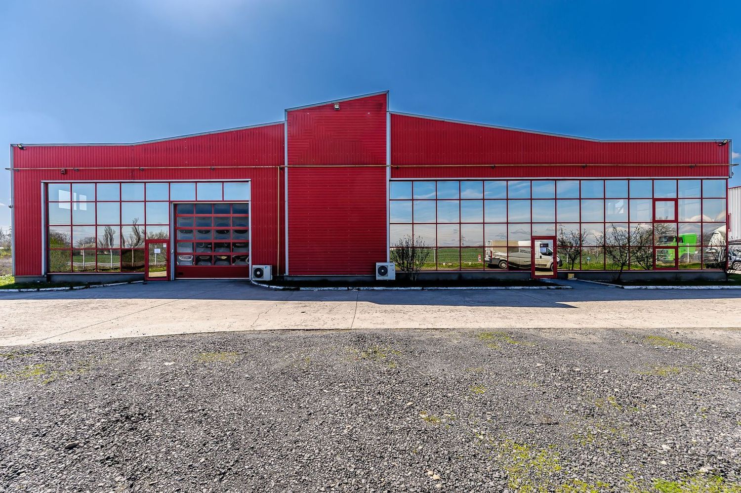 Hală industrială de vânzare 3495 mp în Arad - foto 2
