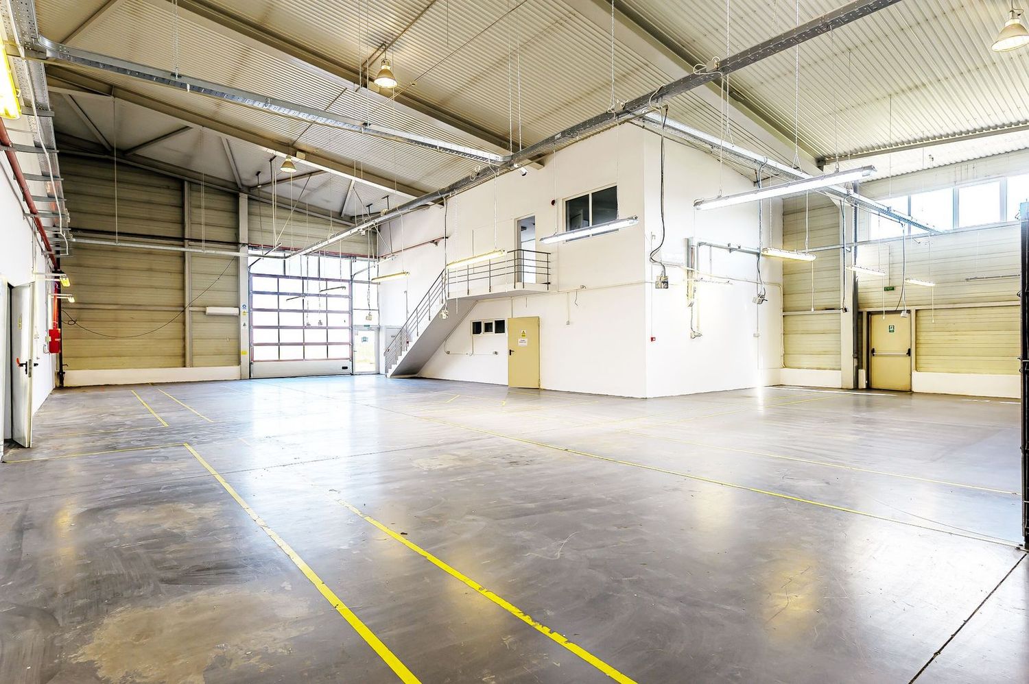 Hală industrială de vânzare 3495 mp în Arad - foto 10