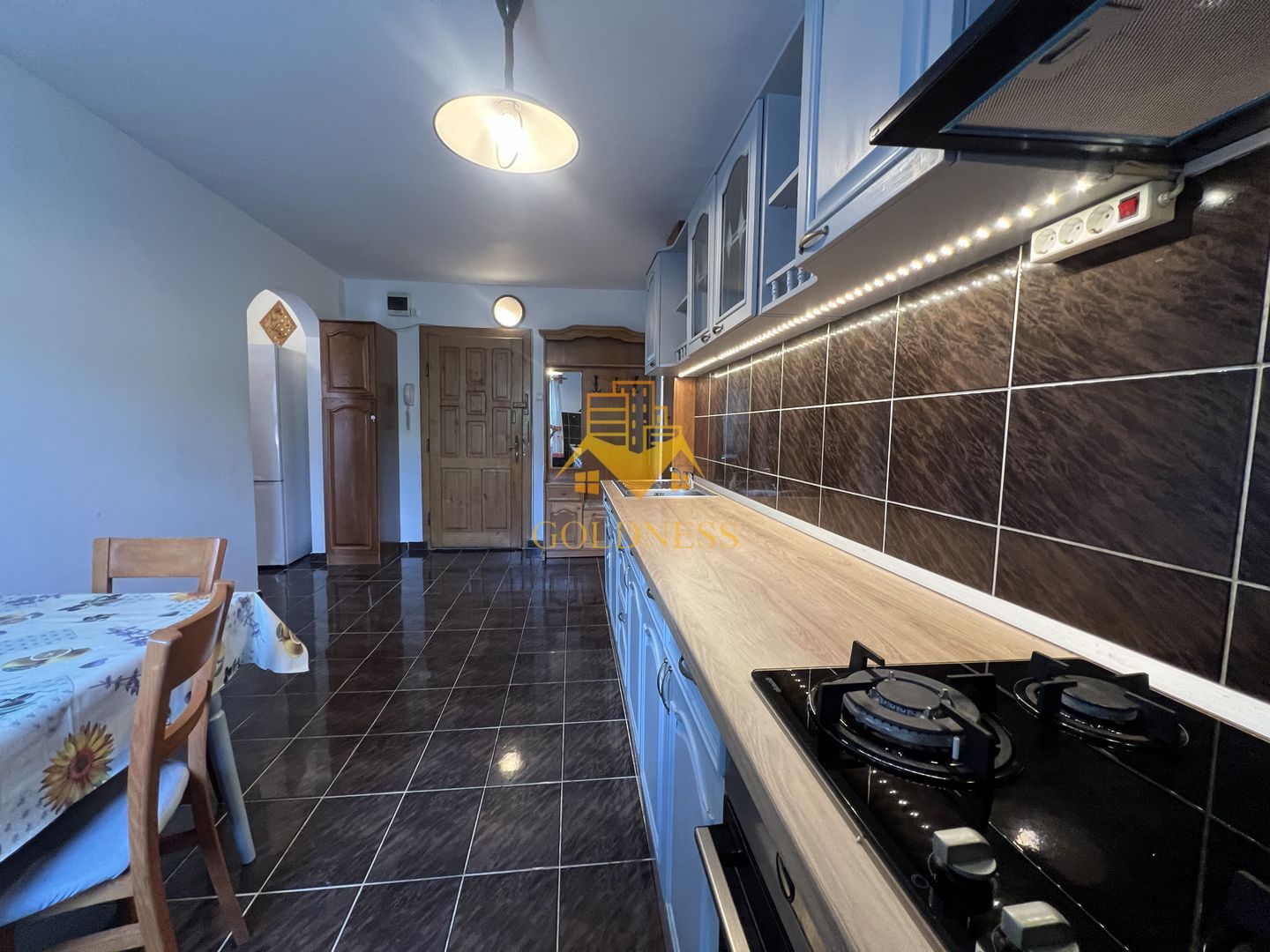 Casă 3 camere de vânzare | Lupeni, Sibiu | garaj, pivniță