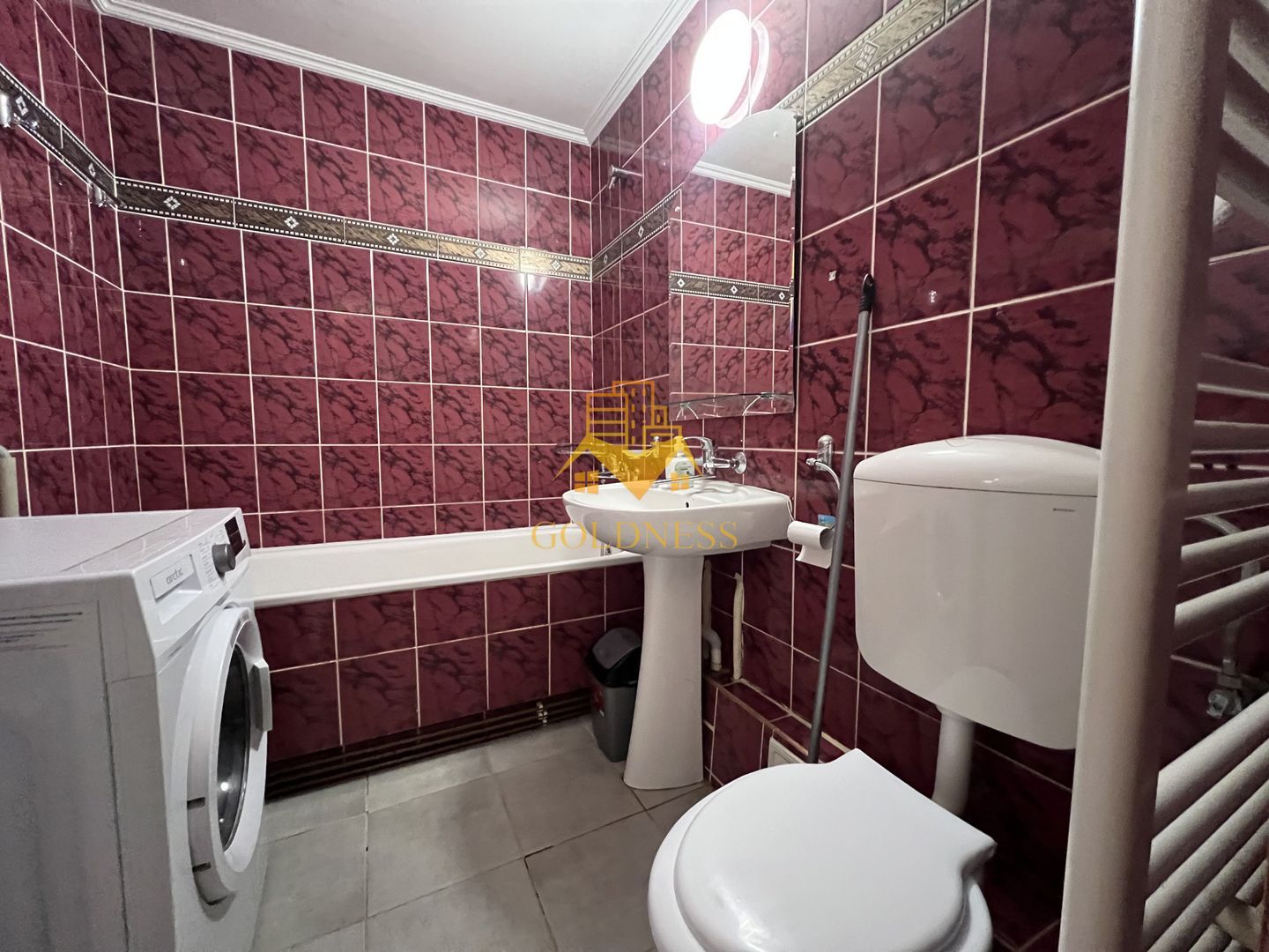 Casă 3 camere de vânzare | Lupeni, Sibiu | garaj, pivniță