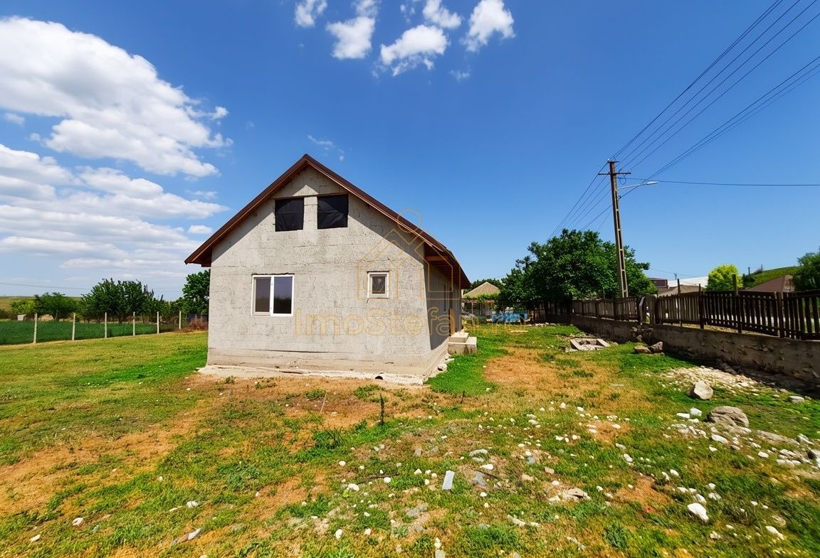 Nazarcea | Casa cu teren de 1000 mp si toate utilitatile la poarta - foto 2
