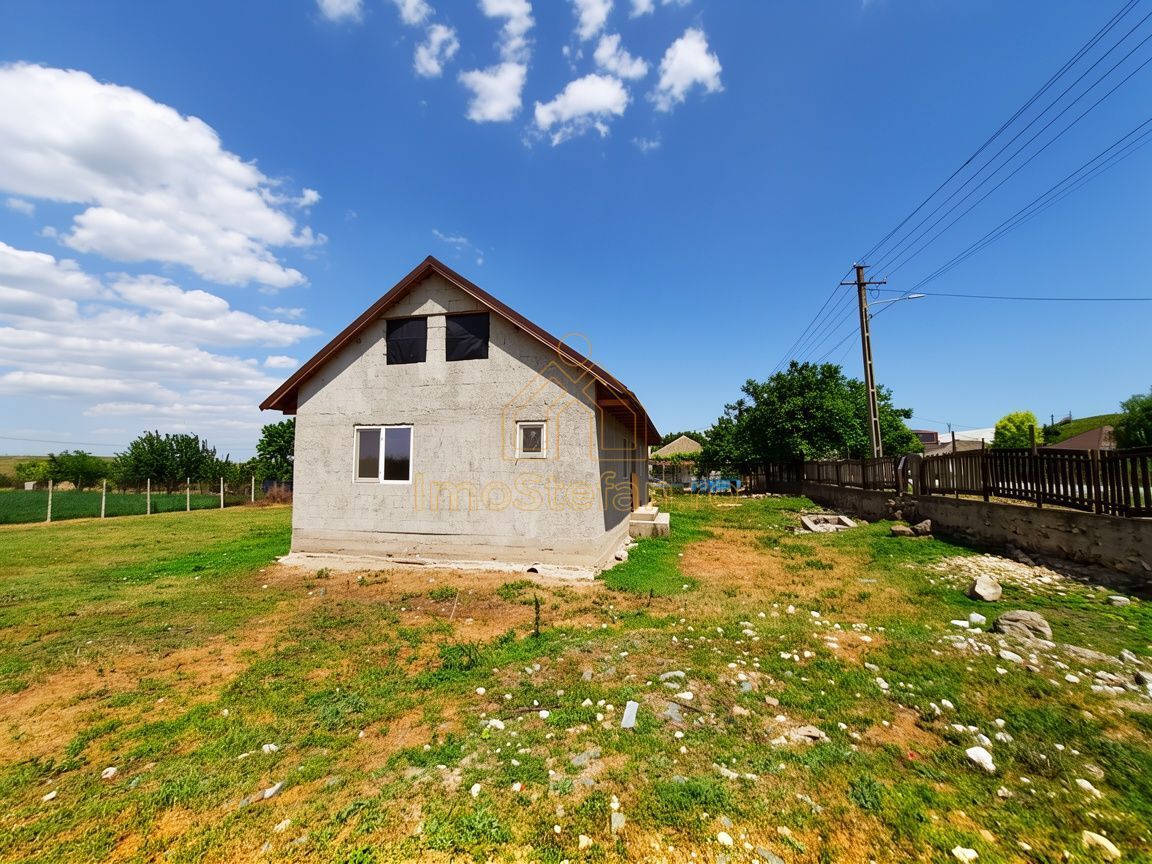 Nazarcea | Casa cu teren de 1000 mp si toate utilitatile la poarta - foto 2