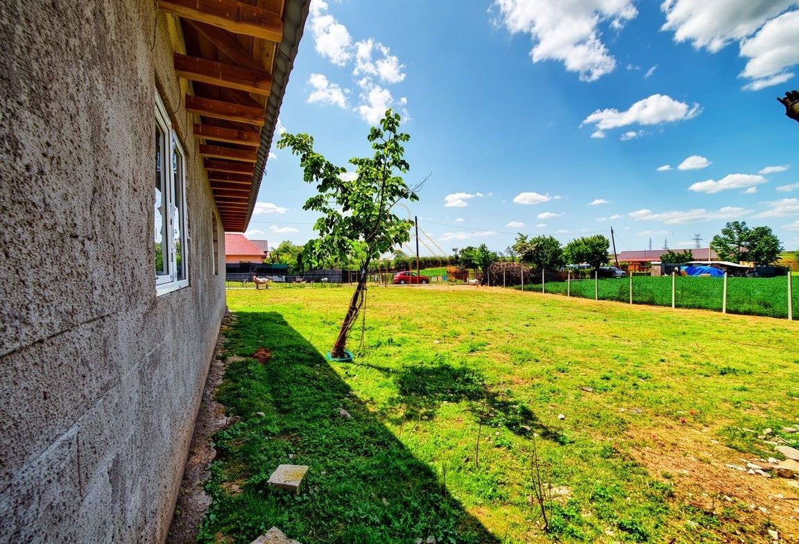 Nazarcea | Casa cu teren de 1000 mp si toate utilitatile la poarta - foto 4
