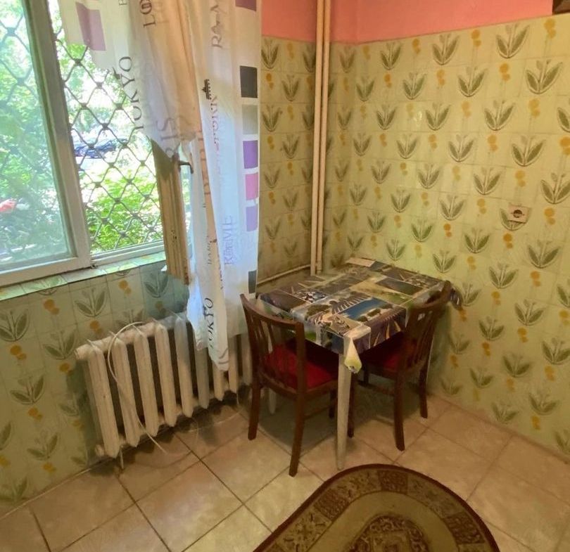 Apartament 2 Camere de Vanzare -Lujerului Metrou -50 mp