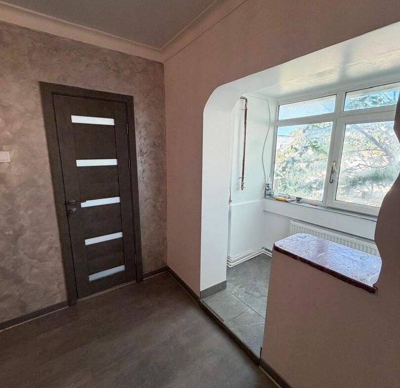 De vanzare apartament cu o camera, zona Doja, renovat, 42.000 E