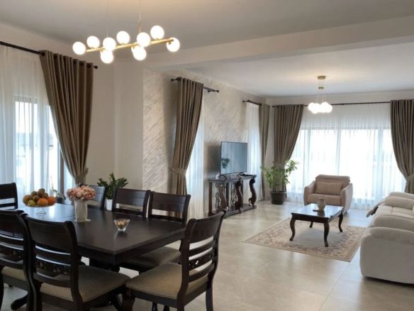 Casa ultrafinisata 199 mp utili garaj si teren 410 mp in Cisnadioara - foto 2
