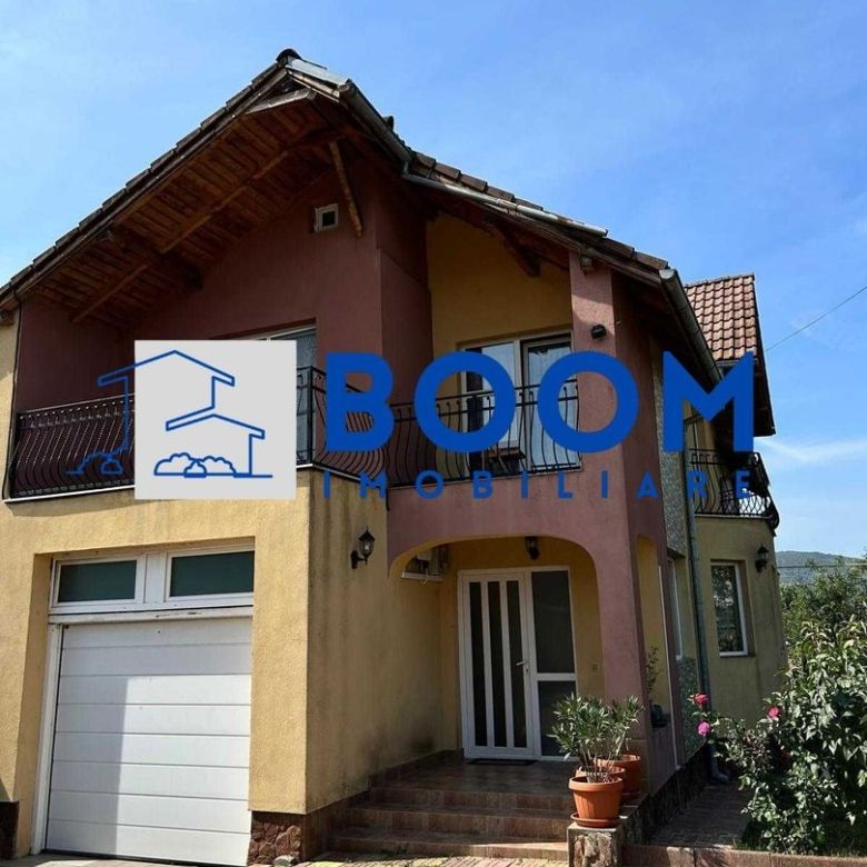 Casa de vanzare | Zona Straubing | Panouri fotovoltaice | 2 centrale |
