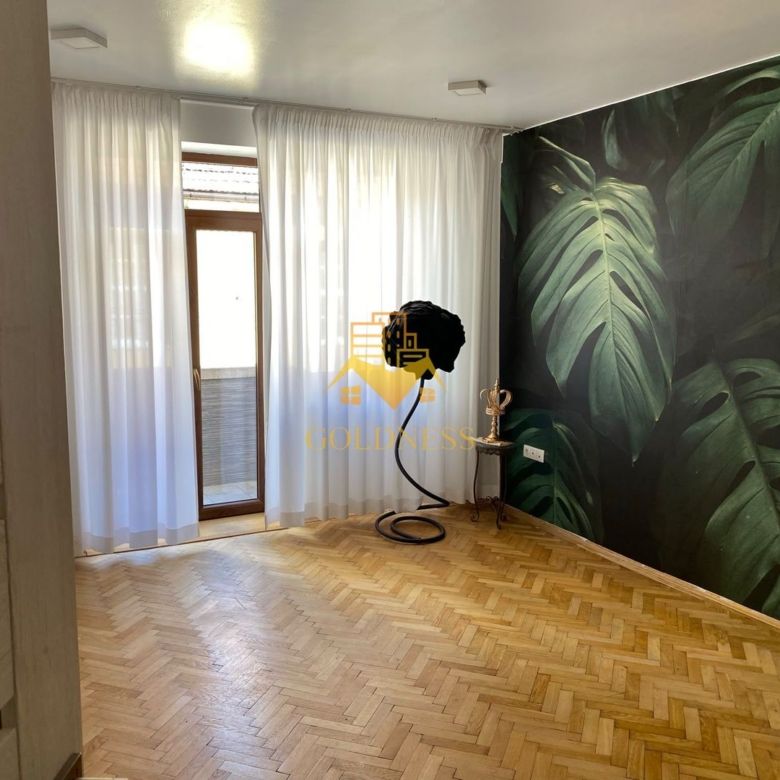 Spatiu birou/Apartament, 3 camere, decomandate, Eroilor, Zona Teatru