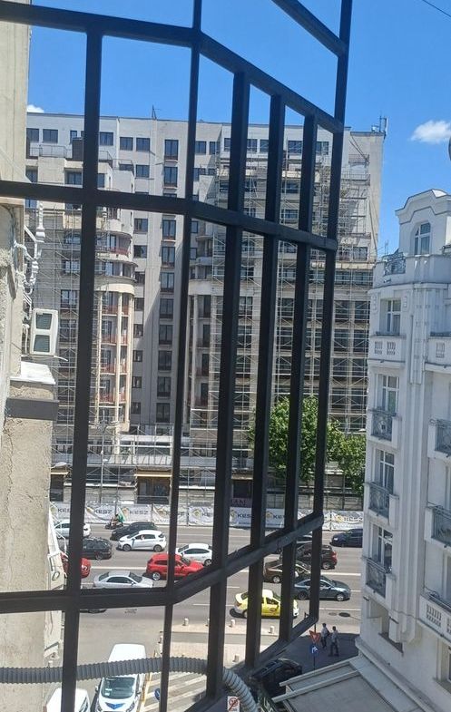 Apartament de Vanzare - Zona Ateneul Roman - 4 camere - 110 MP - foto 8