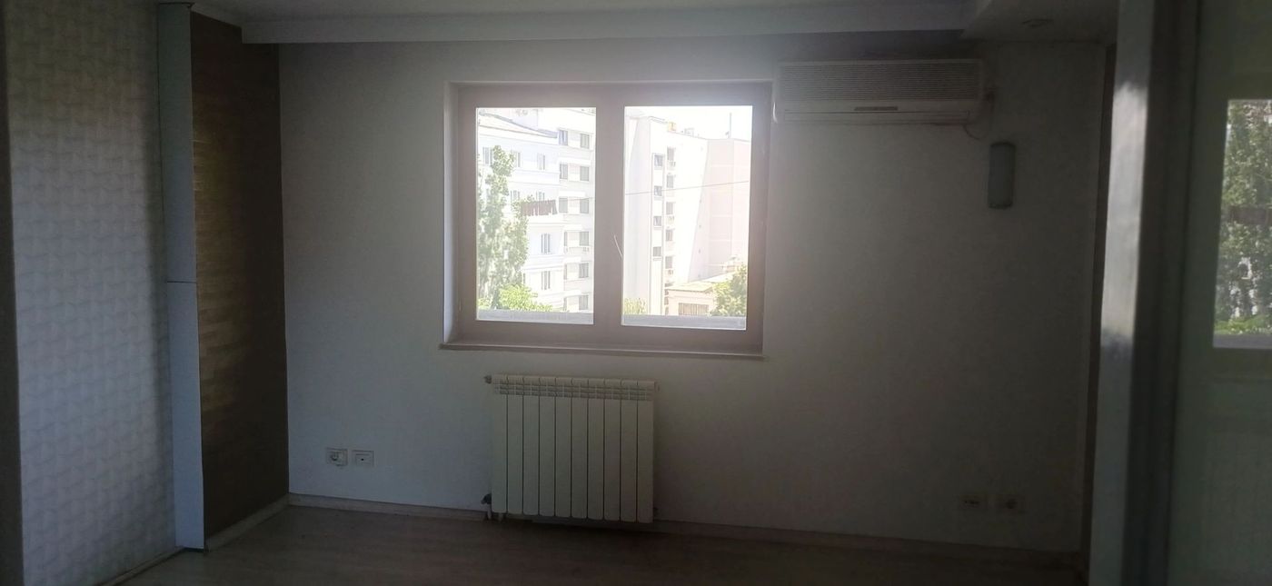 Apartament de Vanzare - Zona Ateneul Roman - 4 camere - 110 MP - foto 10