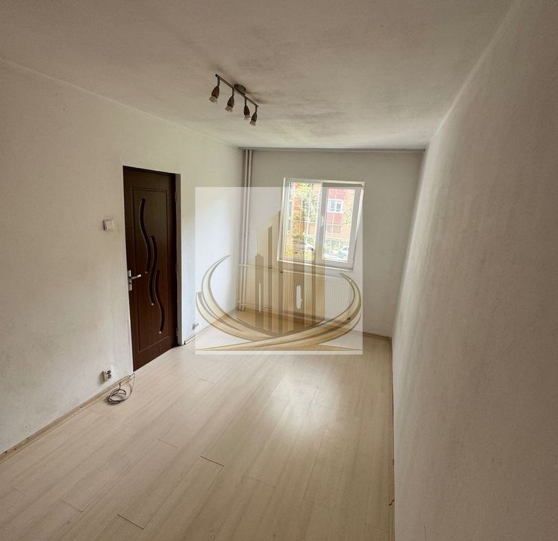 Apartament 3 camere et. 1 în Timișoara Zona Dacia - foto 3