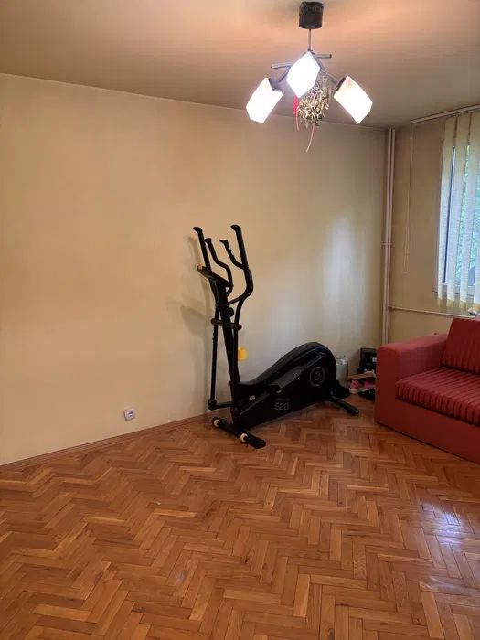 Apartament de Vanzare - 4 Camere - 81 mp - Zona PIATA PROGRESUL - foto 2