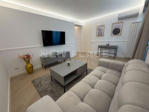 [VIDEO] CORTINA NORTH | Bucatarie inchisa [+21% TVA] Terasa 30 mp