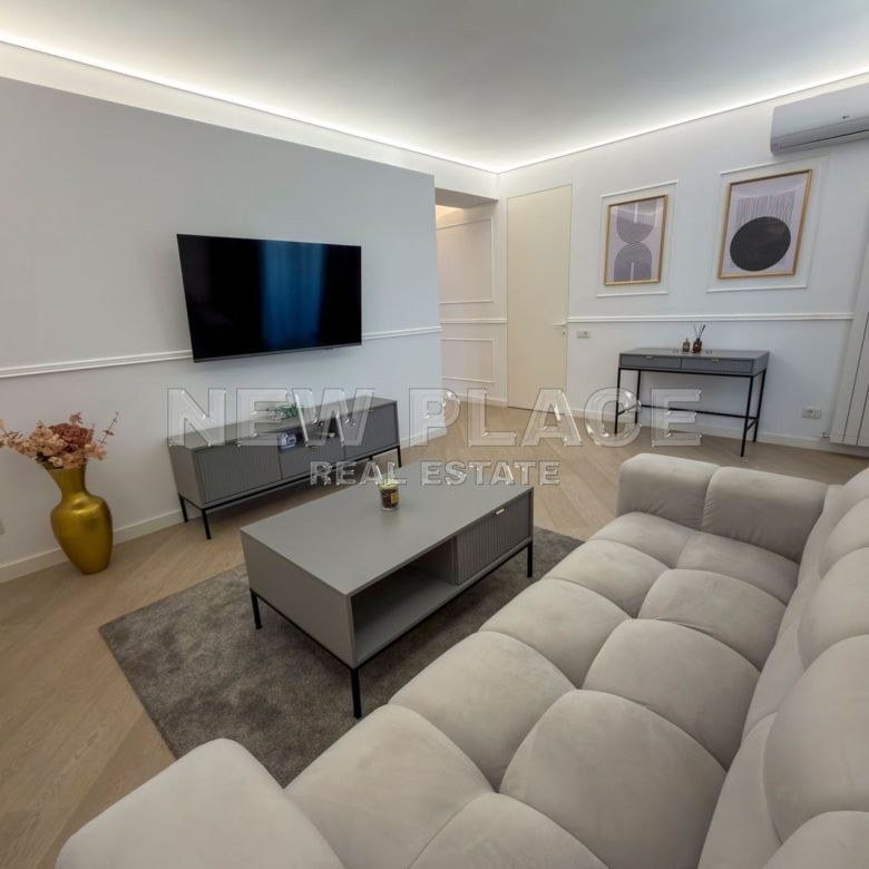 [VIDEO] CORTINA NORTH | Bucatarie inchisa [+21% TVA] Terasa 30 mp - Imagine principala