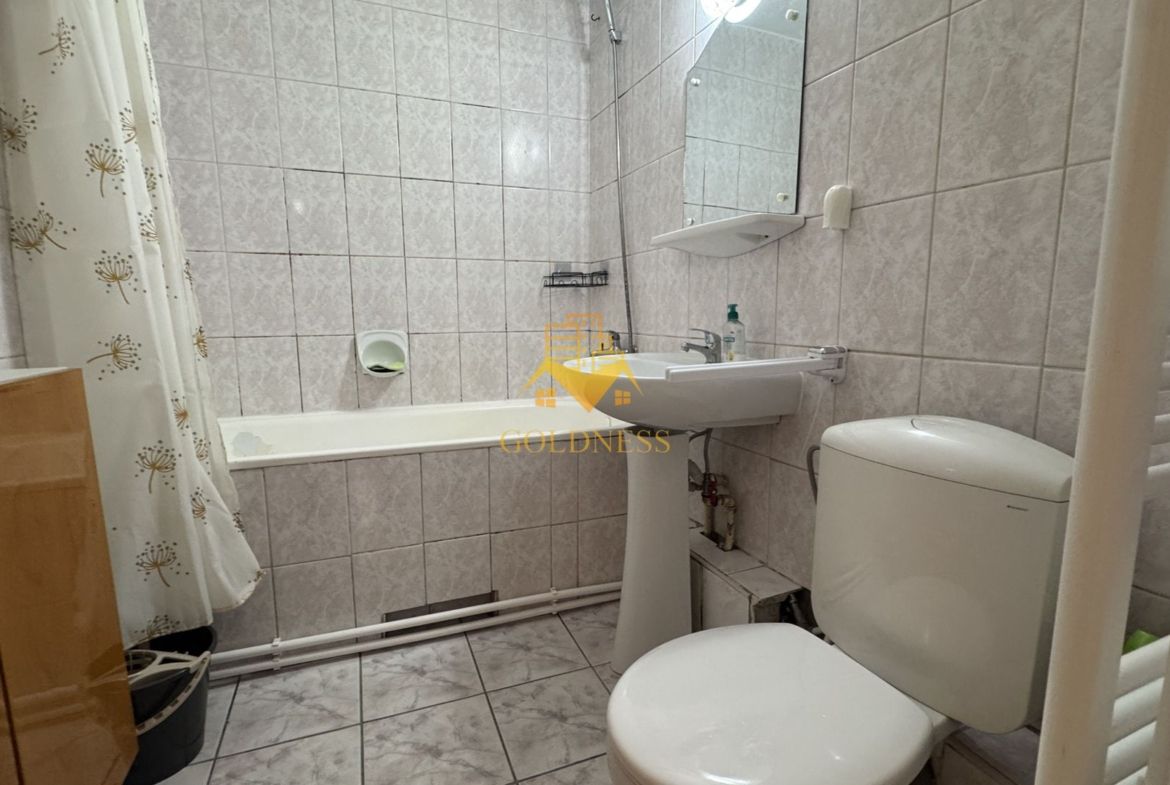 3 camere, decomandate, Piata Zorilor Zona Louis Pasteour, UMF