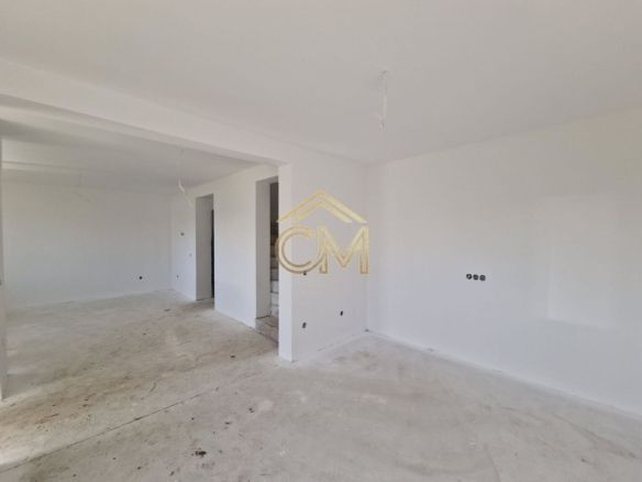 Quadruplex 4 Camere / 82MPU / Terasa / 170MP Curte - foto 3