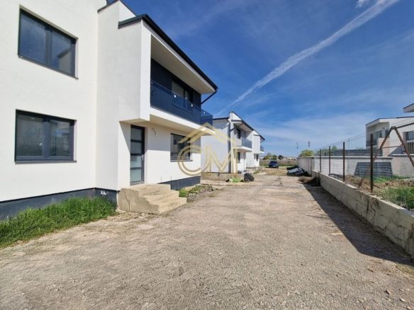 Quadruplex 4 Camere / 82MPU / Terasa / 170MP Curte - foto 2