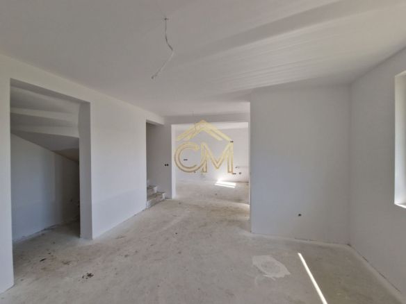 Quadruplex 4 Camere / 82MPU / Terasa / 170MP Curte - foto 3
