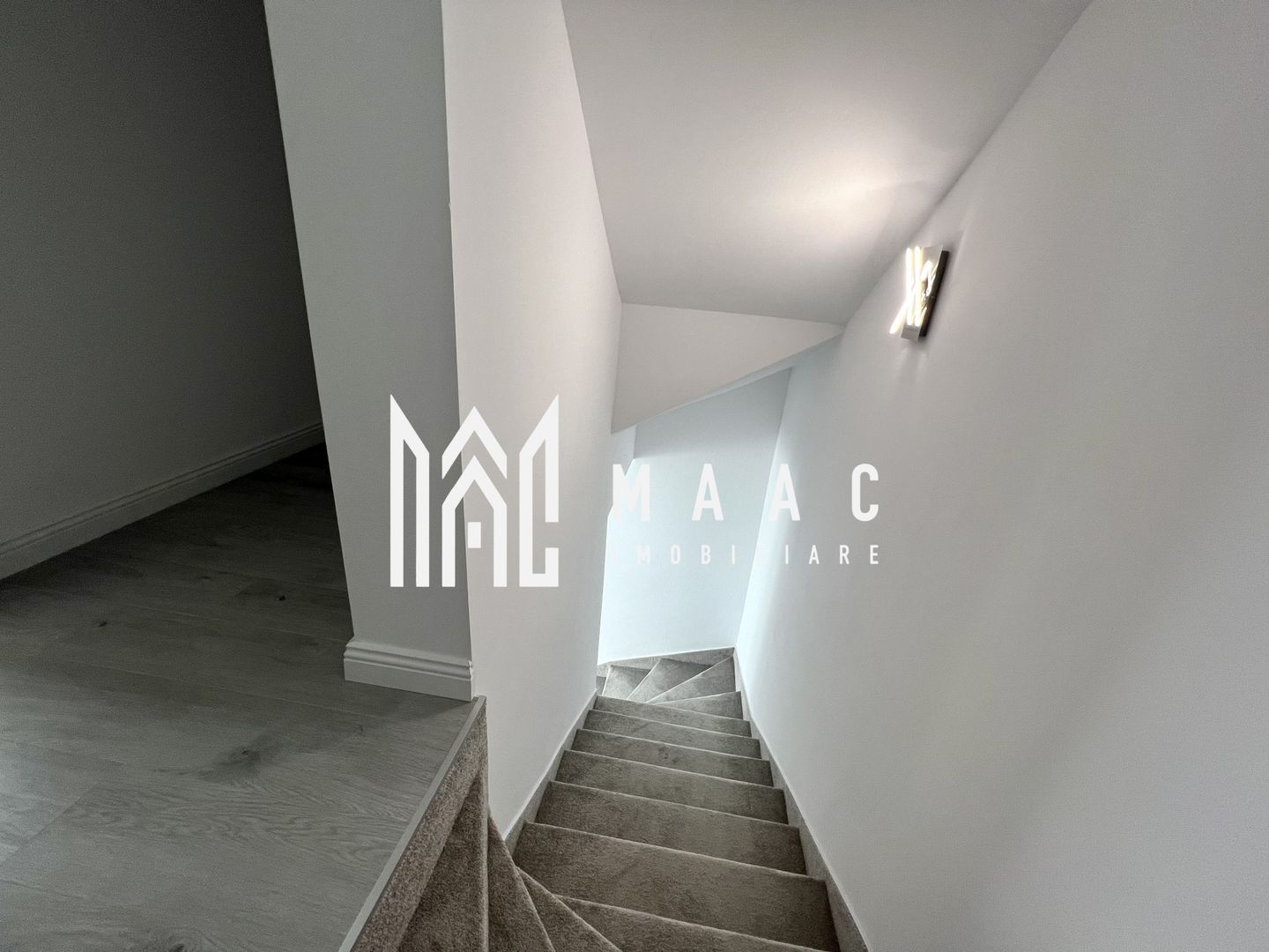 Casa insiruita 4 camere I Parcare I Cristian