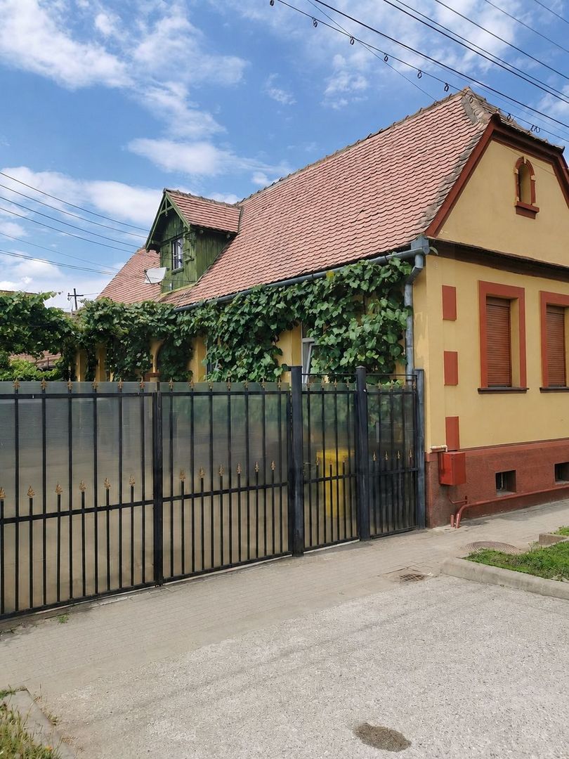 Casa individuala 85 mp utili anexa in curte si 254 mp teren Cristian - Imagine principala