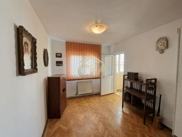 Apartament 4 Camere-2 Bai-2 Balcoane- Pivnita-80 MP - foto 2