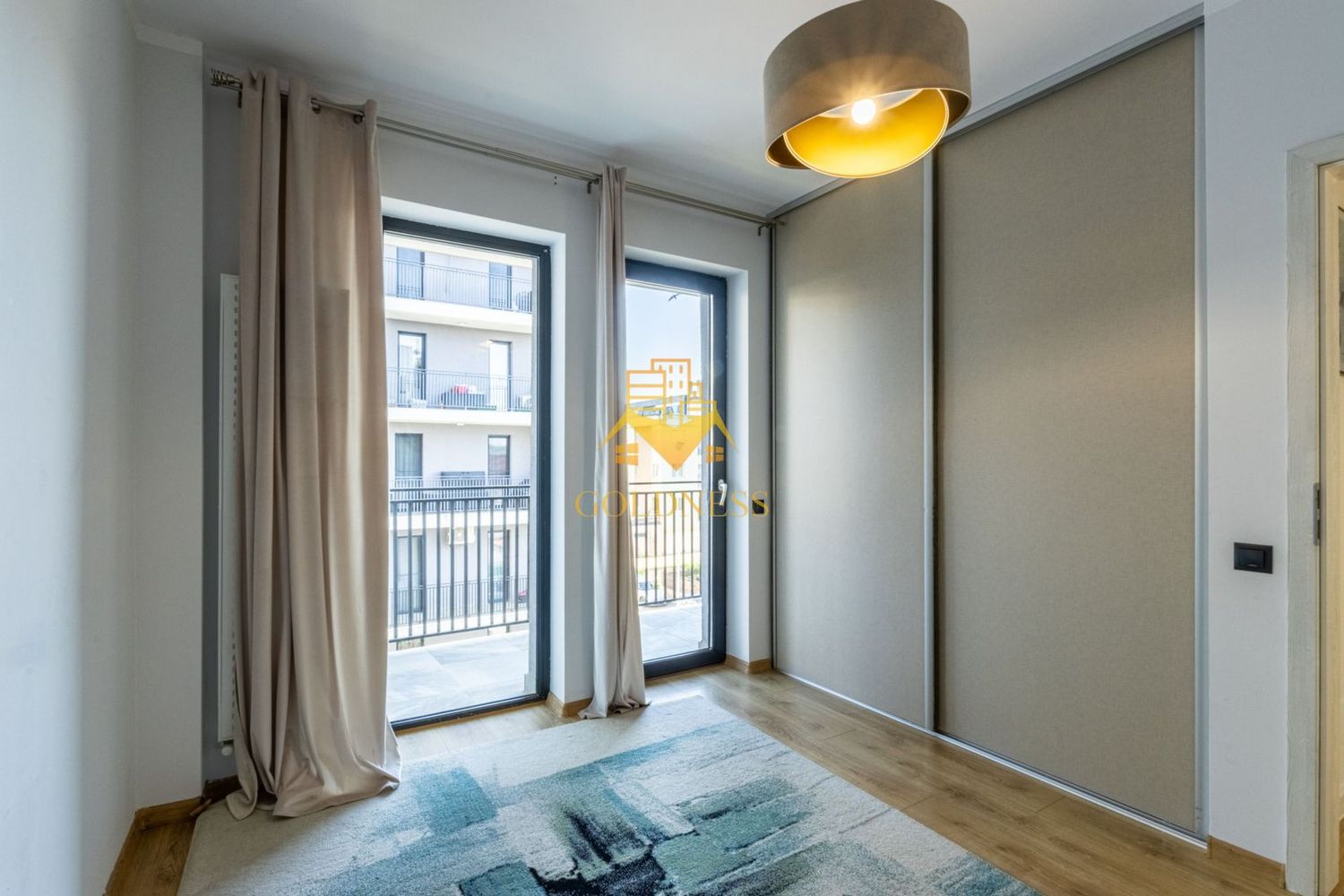 anBn-9847 3 camere, premium, bloc nou, Buna Ziua, Zona Bonjour, ELF, Mega Image