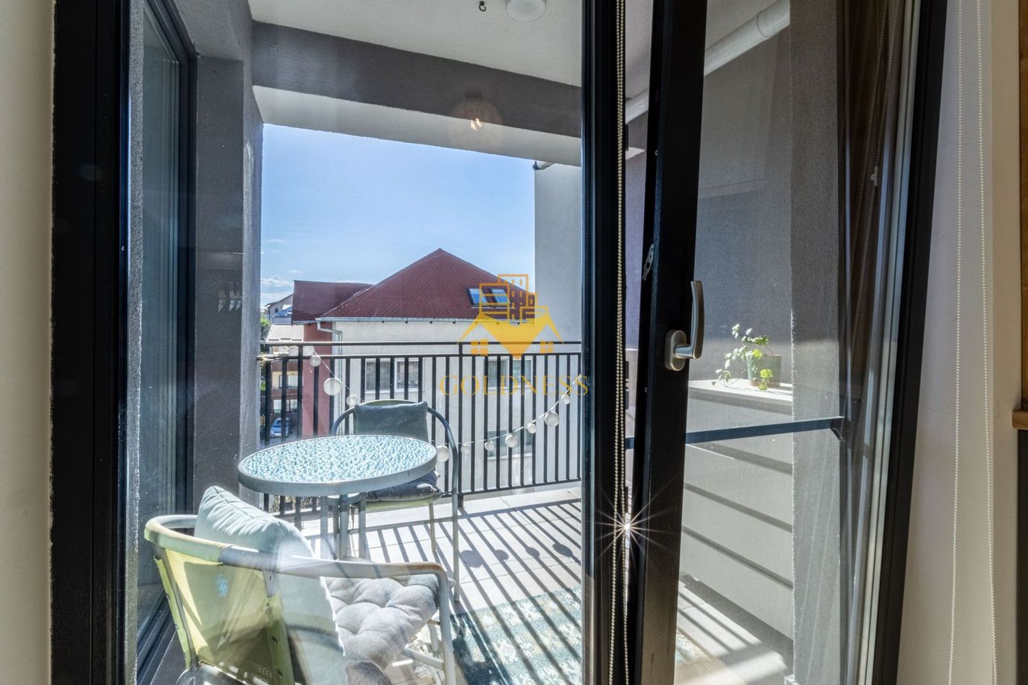 anBn-9851 3 camere, premium, bloc nou, Buna Ziua, Zona Bonjour, ELF, Mega Image