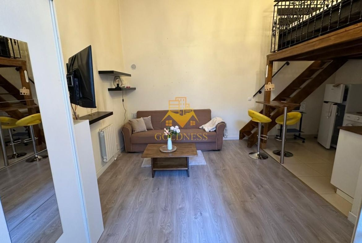 o camere, Ultracentral str. Universitatii Zona Piata Unirii, Eroilor