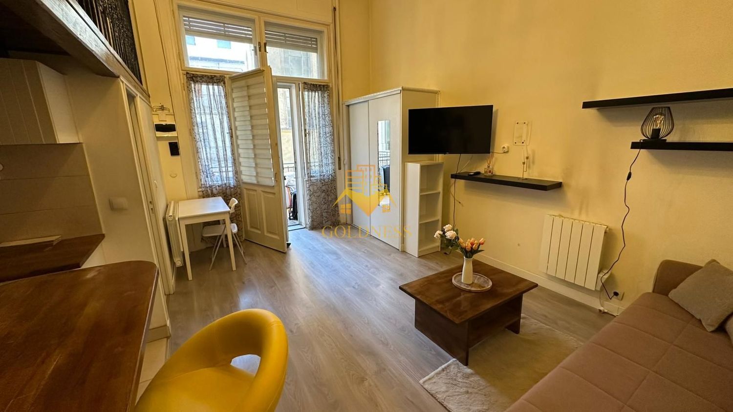 anBn-9942 o camere, Ultracentral str. Universitatii Zona Piata Unirii, Eroilor