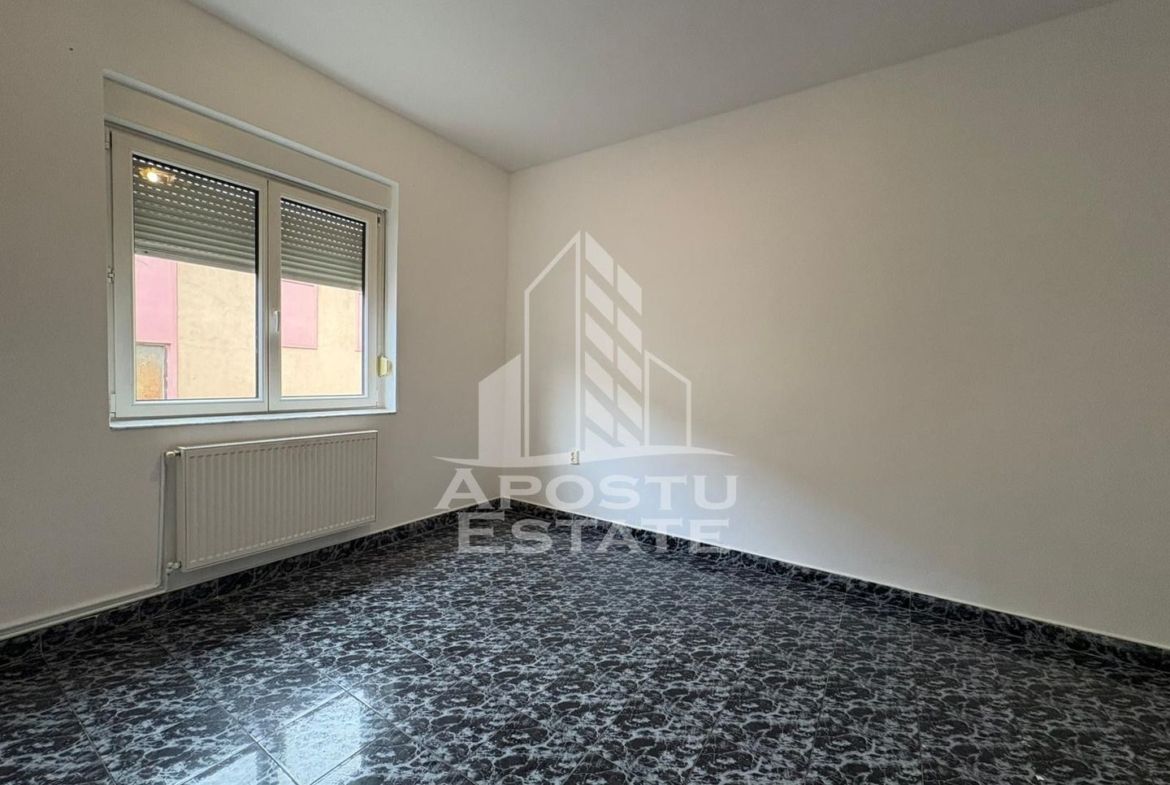Casa individuala de vanzare zona Traian Timisoara, 2 fronturi stradale