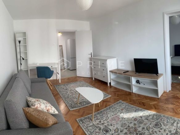 DE ÎNCHIRIAT: Apartament modern cu 2 camere și panoramă – Semicentral - foto 2