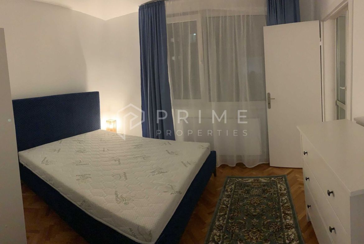 DE ÎNCHIRIAT: Apartament modern cu 2 camere și panoramă – Semicentral