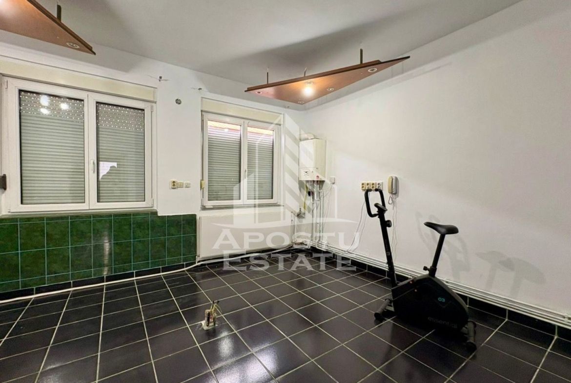 Casa individuala de vanzare zona Traian Timisoara, 2 fronturi stradale