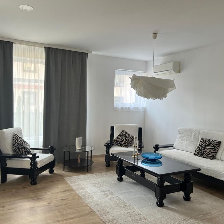 Apartament 3 camere (provenit din 4), in complex Laguna Residence - Imagine principala