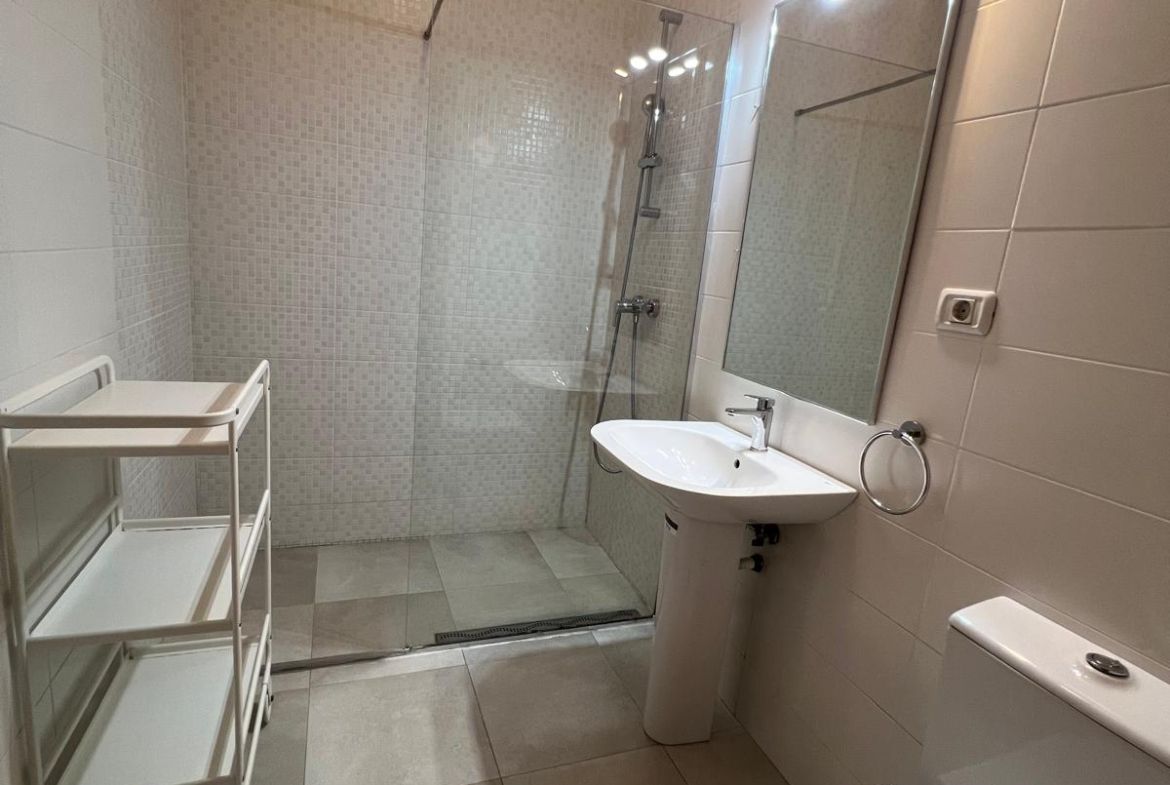 Apartament 3 camere (provenit din 4), in complex Laguna Residence - foto 8