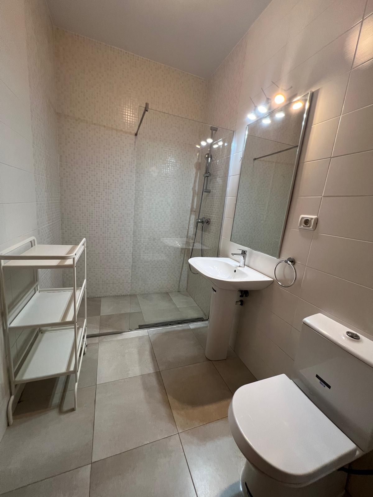 Apartament 3 camere (provenit din 4), in complex Laguna Residence - foto 8